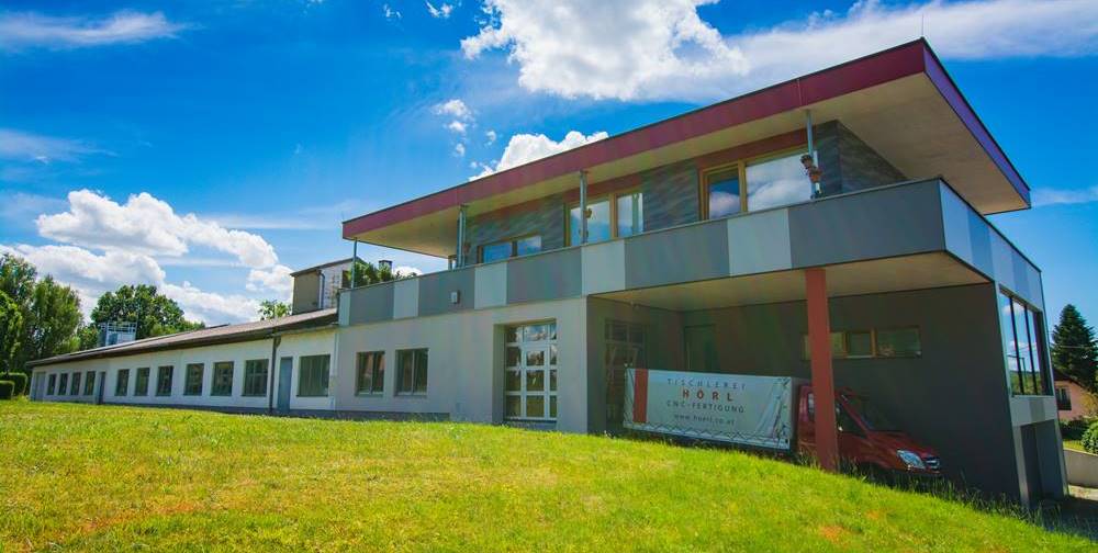 CNC – FERTIGUNG HÖRL GmbH in Bezirk Ried im Innkreis